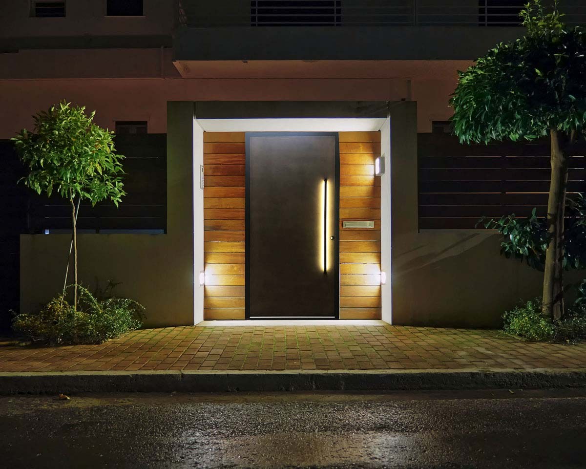 Ultimate Modern Entrance Trend for Curb Appeal Integrated LED Front Doors